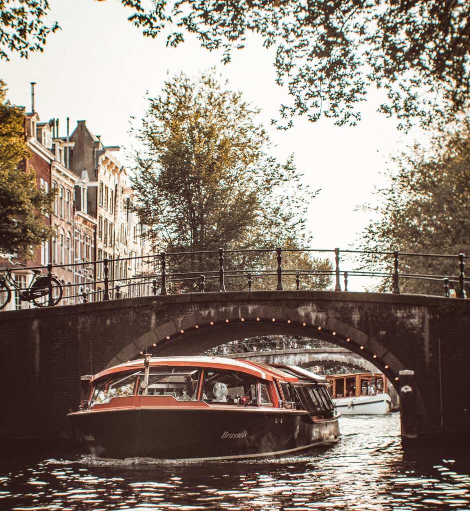 Boottocht over de grachten van Amsterdam