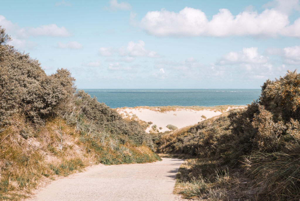 Een van de stranden in Zeeland